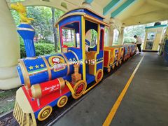 -史努比缤纷世界