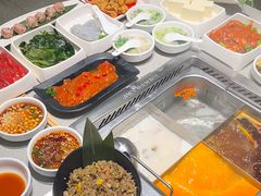 -海底捞火锅(新松江路生日主题店)