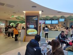 -奈雪的茶(亨特国际广场店)