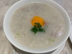 -香港百合居(LCM置汇旭辉广场店)