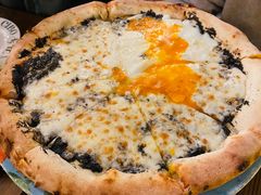 黑松露披萨-IL TEATRO 精品意大利餐厅