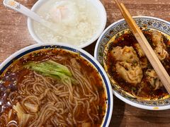 -继红顺河抄手名小吃