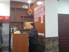 -老陆稿荐(西中市店)