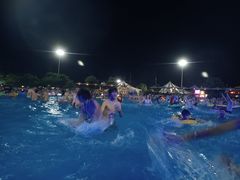 -汤山欢乐水世界