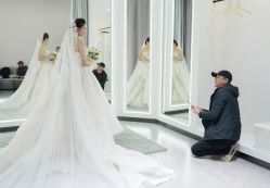 -禕·愫白婚纱商店