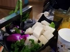 -三人行骨头王火锅(长寿店)