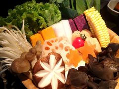 -湊湊火锅·茶憩(新中关购物中心店)