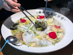 美女最爱水果酸菜鱼-江渔兒酸菜魚專門店(顺盈时代广场店)