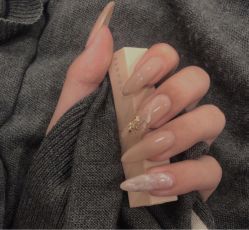 -午后美甲美睫生活馆