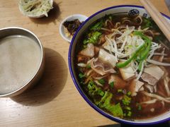 -镇南锅盖面馆(解放路店)