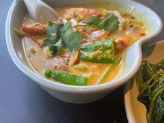 -大头虾越式风味餐厅(光明广场店)