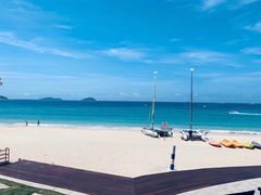 -亚龙湾喜来登·美景台大堂吧