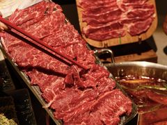 -伴山牛贵州黄牛肉火锅·苗疆非遗艺术餐厅(上海首店)