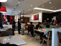 大堂-必胜客(证大大拇指店)