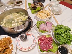 -活潑鲜跳(湖滨商业街店)