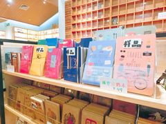 -猫的天空之城概念书店(印象城购物中心店)