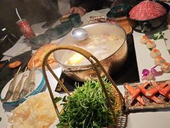 -椰子湾·海南火锅·糟粕醋·椰子鸡(正大广场店)