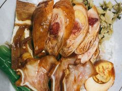 -狮头牌卤味研究所·卤味饭(花城汇南区店)