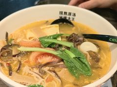-蒙自源米线大王(东站店)