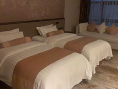 -上海青松城大酒店