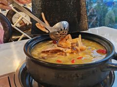 -蘑统田下·野生菌火锅