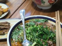 -云阿蛮云南生烫牛肉米线(奉贤路店)