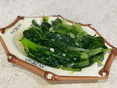 蒜蓉炒油麦菜-标记美食新鲜猪杂(兴南大道店)