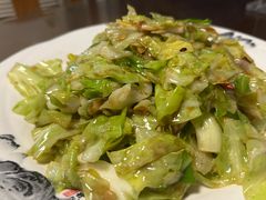 爆炒卷心菜-雪湖煜辰鱼头老店(雪野湖店)