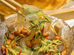 -锅当当铁锅炖烀饼王(长泰广场店)