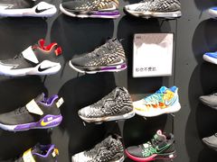 -耐克(恒隆广场店)