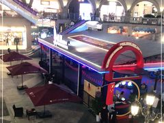 -王府井奥莱临潼小镇(临潼店)