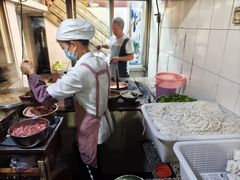 -正宗杨记普洱酸醋米线(总店)
