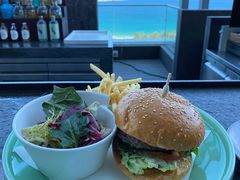 -瑰丽酒店·海吧·天际下午茶·现场DJ·天台酒吧