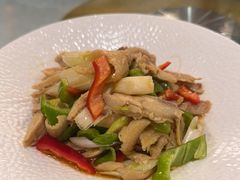 -汗腾格里·风味餐厅(新疆驻京办店)