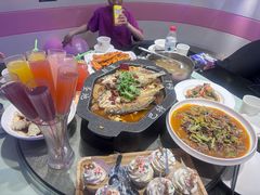 -巴特餐饮6加1音乐餐吧·新疆菜