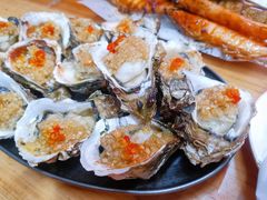 -蚝哥花姐湛江烤生蚝(美丽湾市场店)