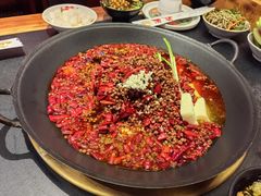 -沸炉重庆老火锅(军事博物馆店)