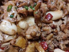 -多嘴超级肉蟹煲(中东店)