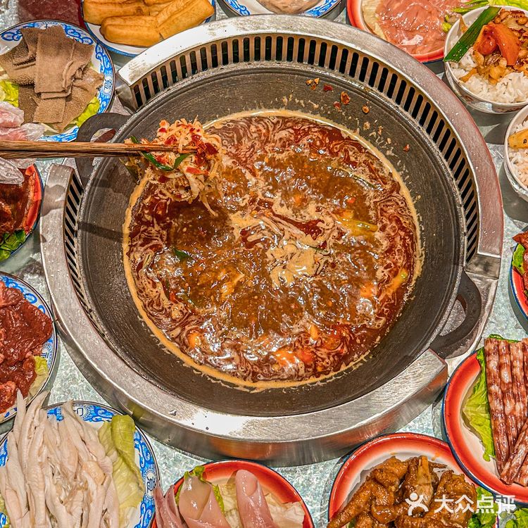终于吃到现炒的地摊火锅‼️菜品低至1.9r