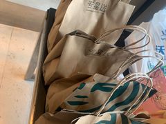 -星巴克臻选(济南万达店)