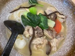 -蒙自源米线大王(江南西路店)