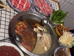 -山悦里 山野·鲜火锅(罗斯福广场店)