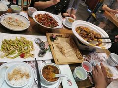 -黄泥岗·地道湖北菜(奥特莱斯店)