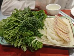 -菌之家·专业纯野生菌火锅·特色炒菌