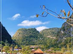 -高荡千年布依古寨旅游景区