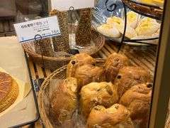 葡萄干核桃面包-都恩客(高岛屋百货店)