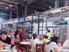 大堂-四川小胡子海鲜(丁村万人海鲜广场店)