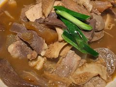 牛肉牛杂煲-鹊玥·粤菜小馆(汇智国际商业中心店)