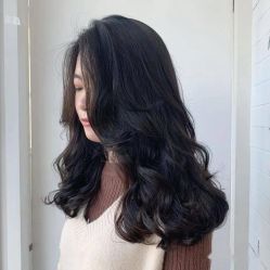 -米娜护肤造型