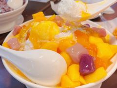 芒果芋圆牛奶绵绵冰-水牛奶皇后糖水铺